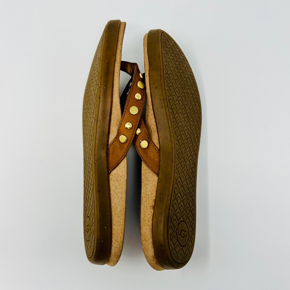 UGG Women's Lyndi Chestnut with gold studs leather thong sandals size 7 - Picture 4 of 12